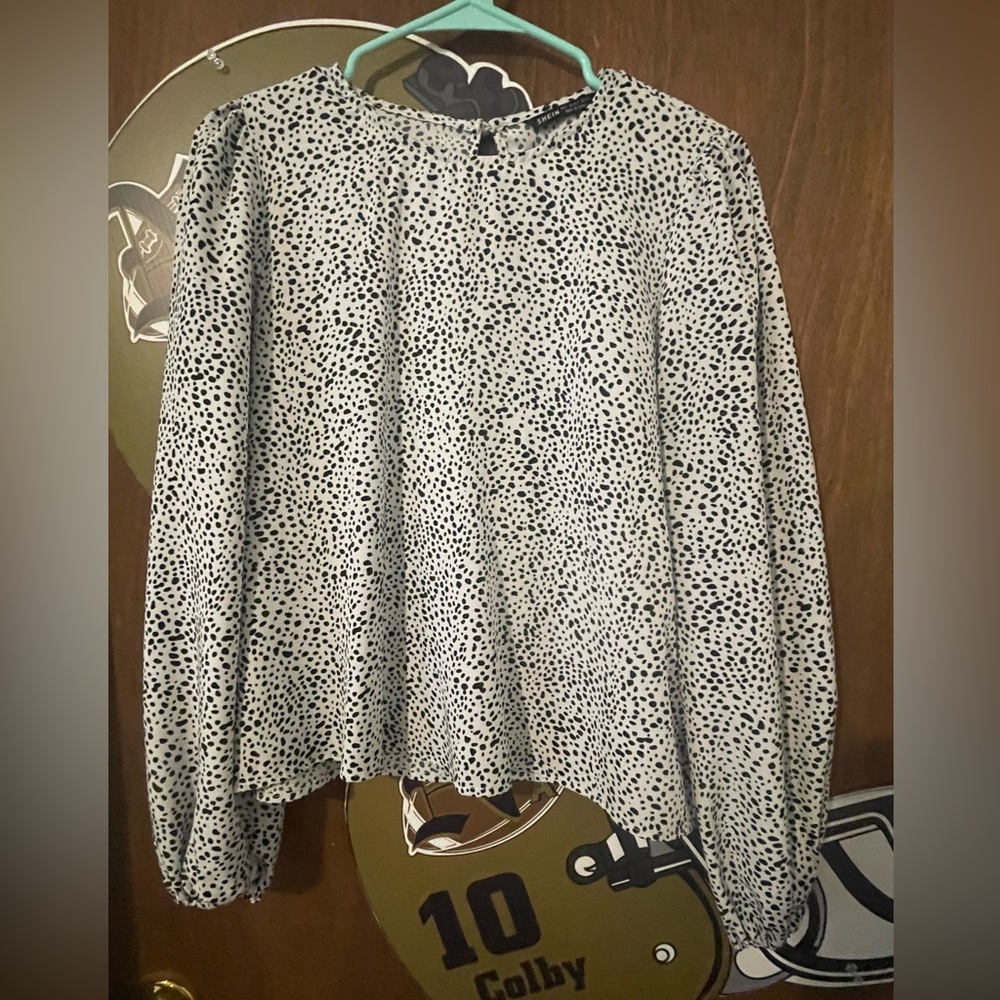 *SHEIN White Animal Print (L)